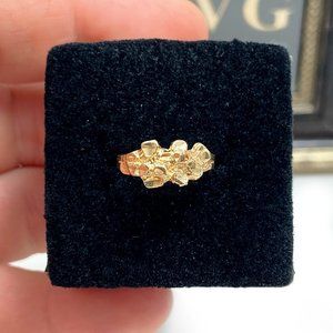 10k Solid Yellow Gold Vintage Tiny Nugget Estate Pinky Ring (size 2.5)